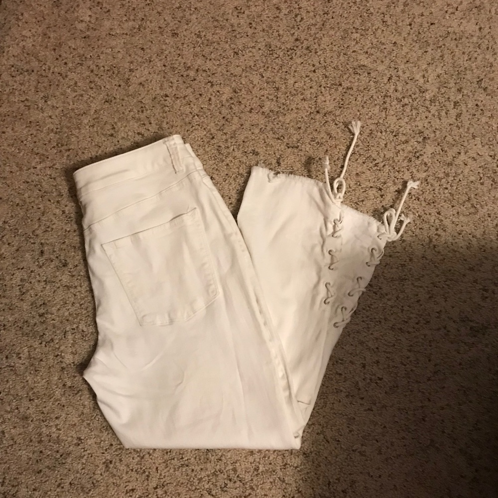 Maurice’s distressed crop lace up jeans
